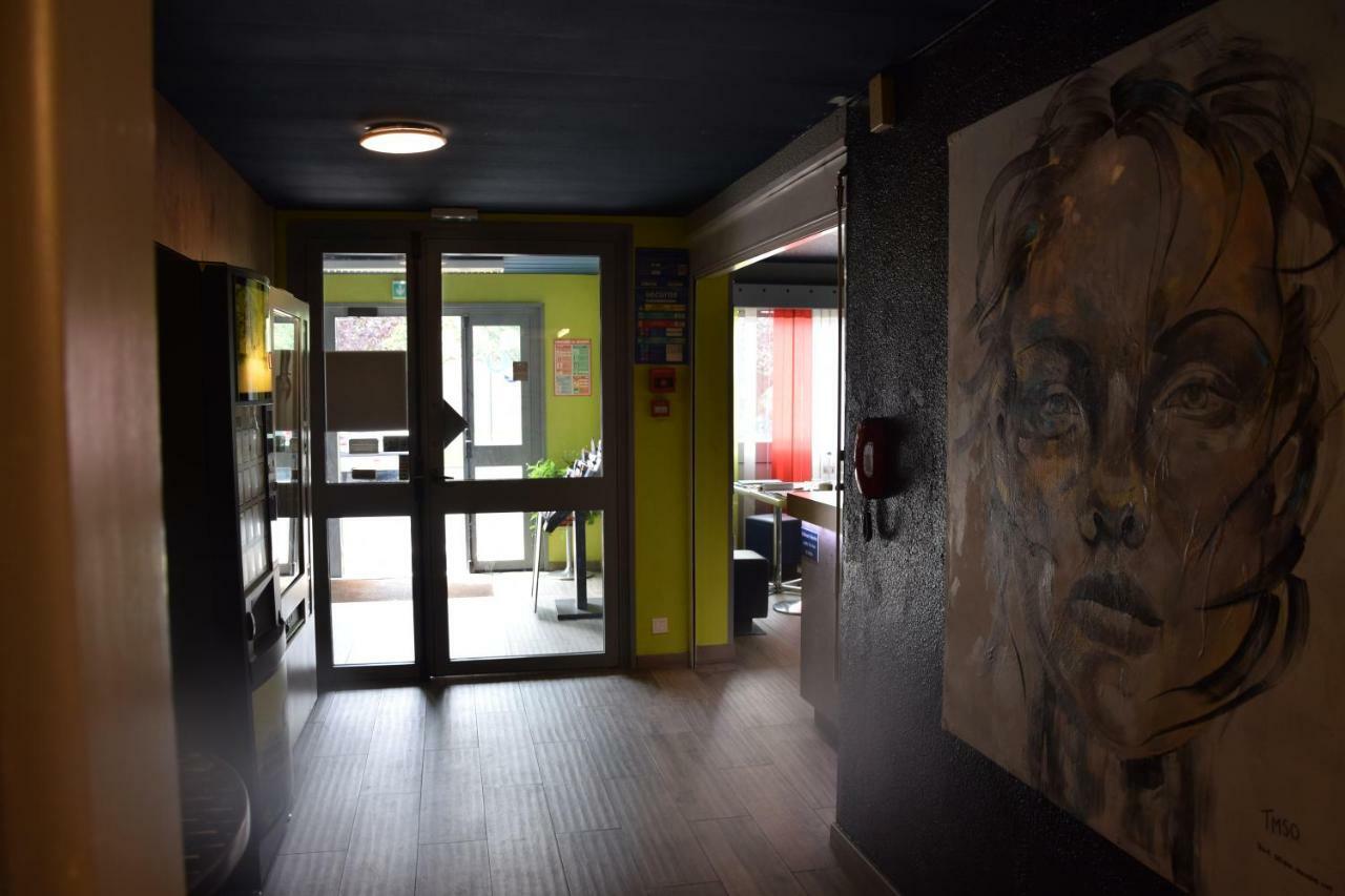 Design Booking Villeneuve-le-Roi Exterior photo